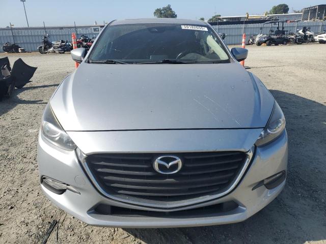  MAZDA 3 2018 Silver