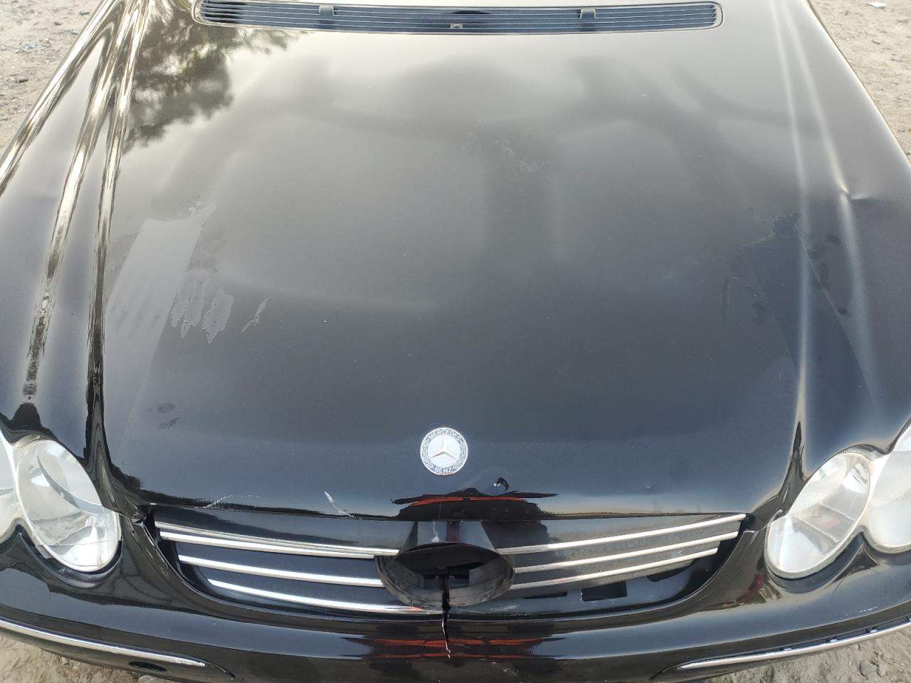 2004 Mercedes-Benz Clk 500 VIN: WDBTK75G04T011752 Lot: 62236405