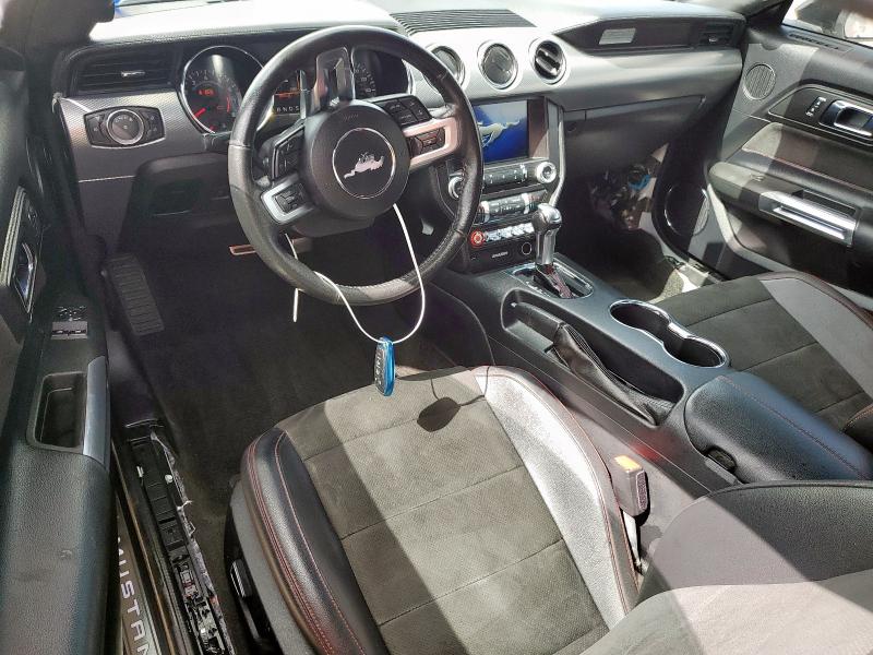  FORD MUSTANG 2017 Белы