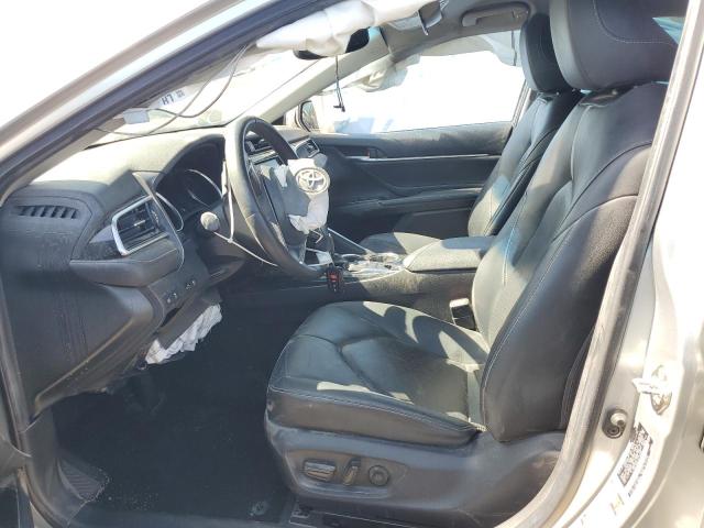  TOYOTA CAMRY 2018 Silver