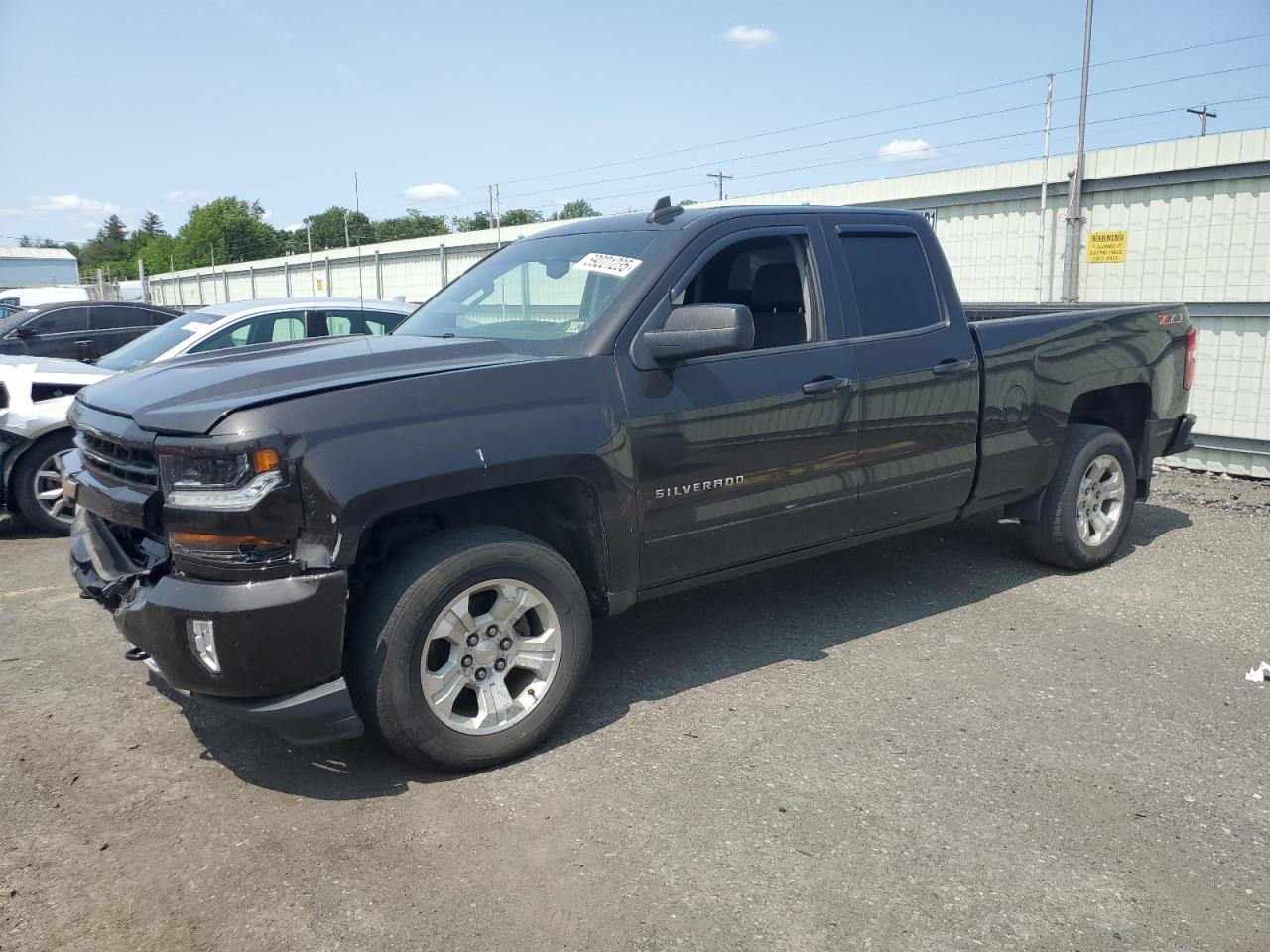 2018 Chevrolet Silverado K1500 Lt   for Sale in Pennsburg, PA - Front End
