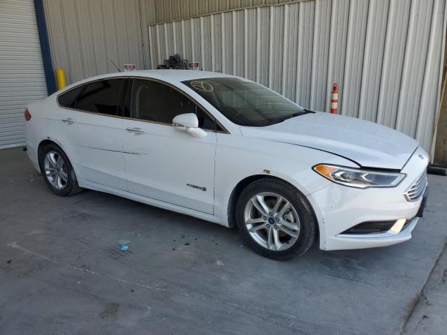  FORD FUSION 2018 Белый