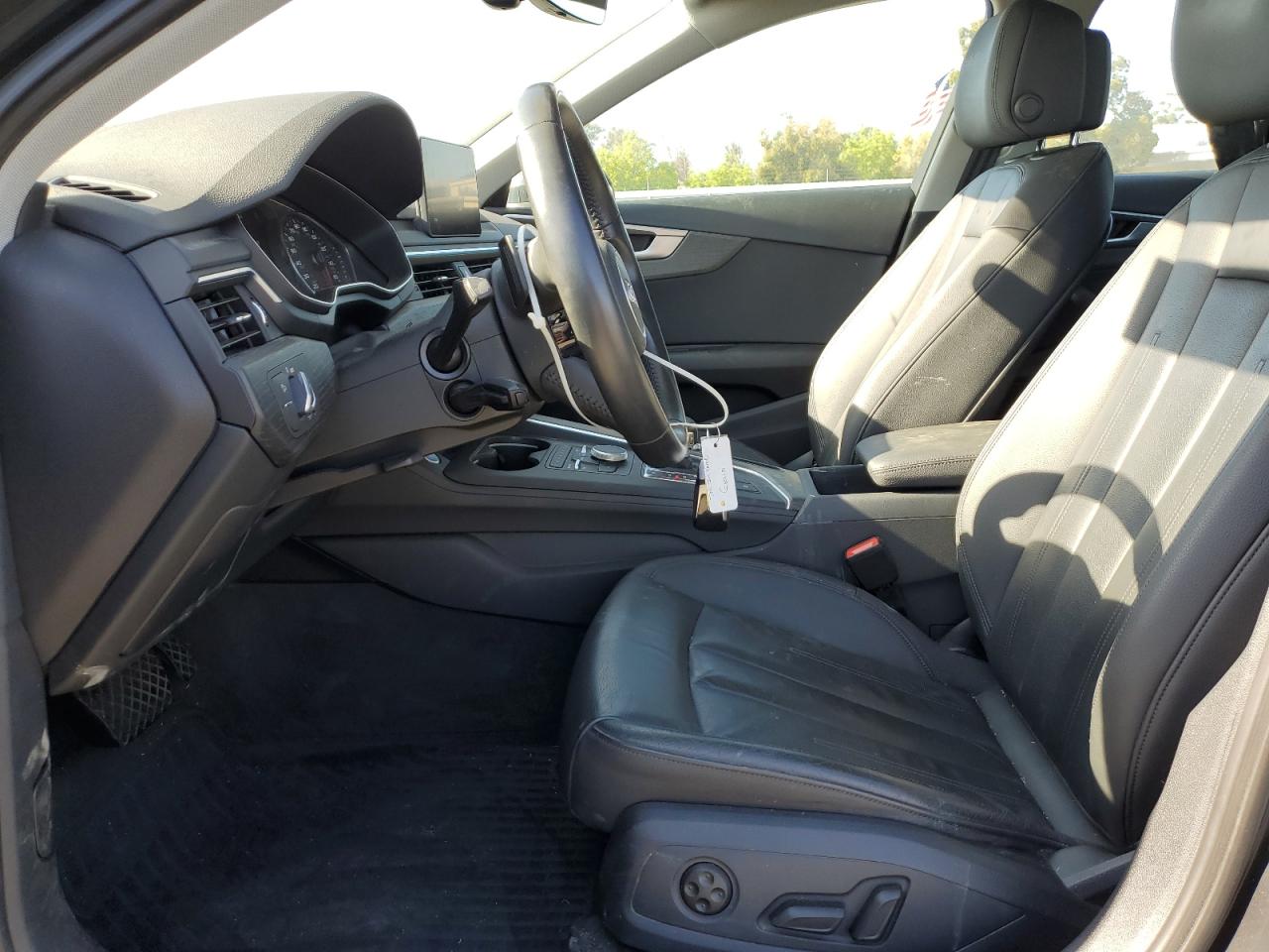 2019 Audi A4 Premium VIN: WAUDNAF48KA060198 Lot: 62713115