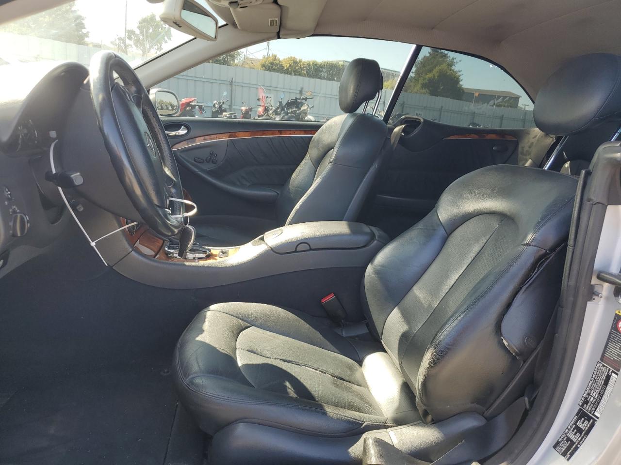 WDBTK65J55F140026 2005 Mercedes-Benz Clk 320