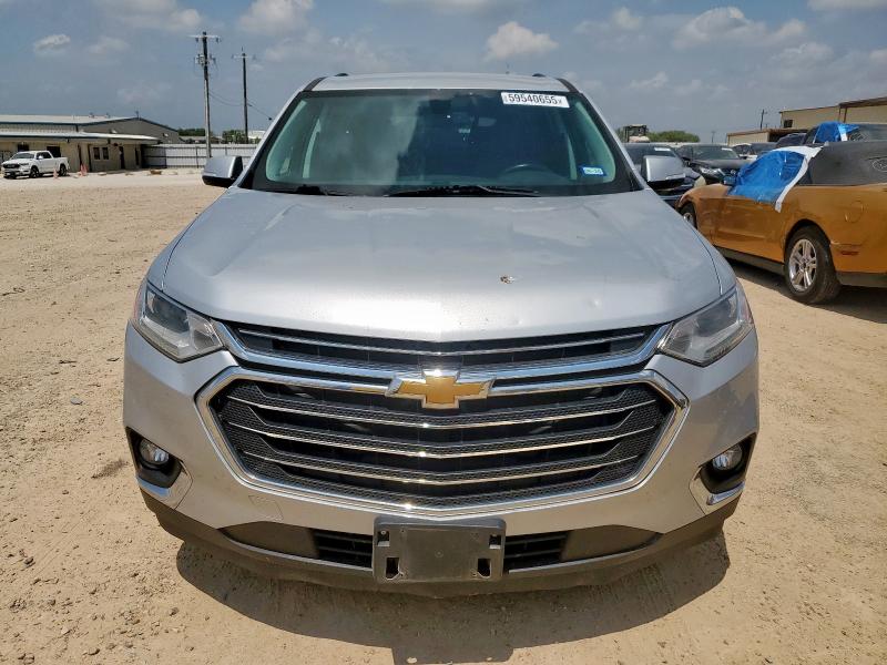  CHEVROLET TRAVERSE 2018 Серебристый
