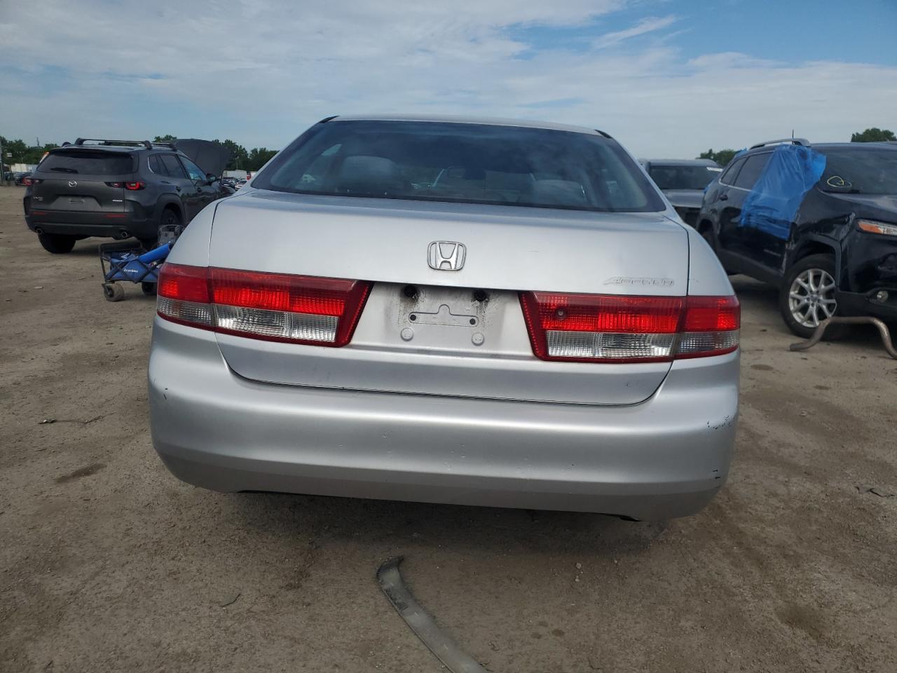 2004 Honda Accord Ex VIN: 1HGCM56704A113192 Lot: 61740915