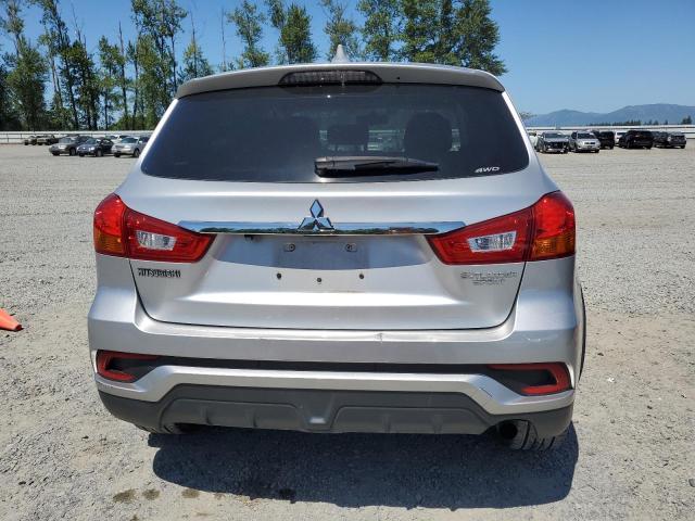  MITSUBISHI OUTLANDER 2019 Srebrny