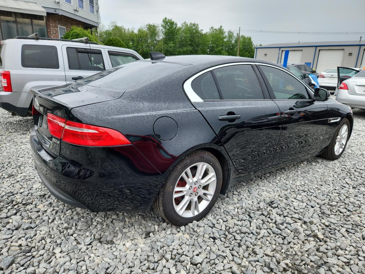 JAGUAR XE 2017 VIN SAJAD4BNXHA968641 zdjęcie 3