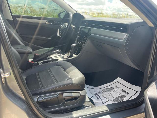  VOLKSWAGEN PASSAT 2020 Gray
