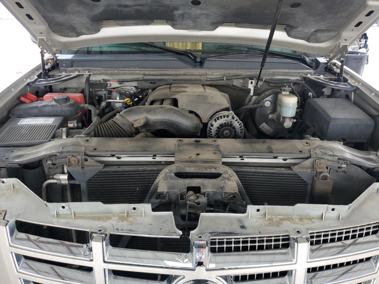 2007 Cadillac Escalade Luxury VIN: 1GYFK63817R293447 Lot: 62164555