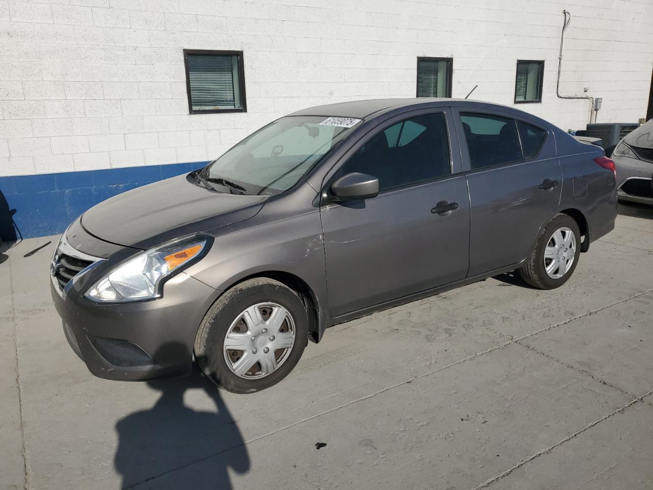 2017 Nissan Versa S zu verkaufen in Farr West, UT - Side