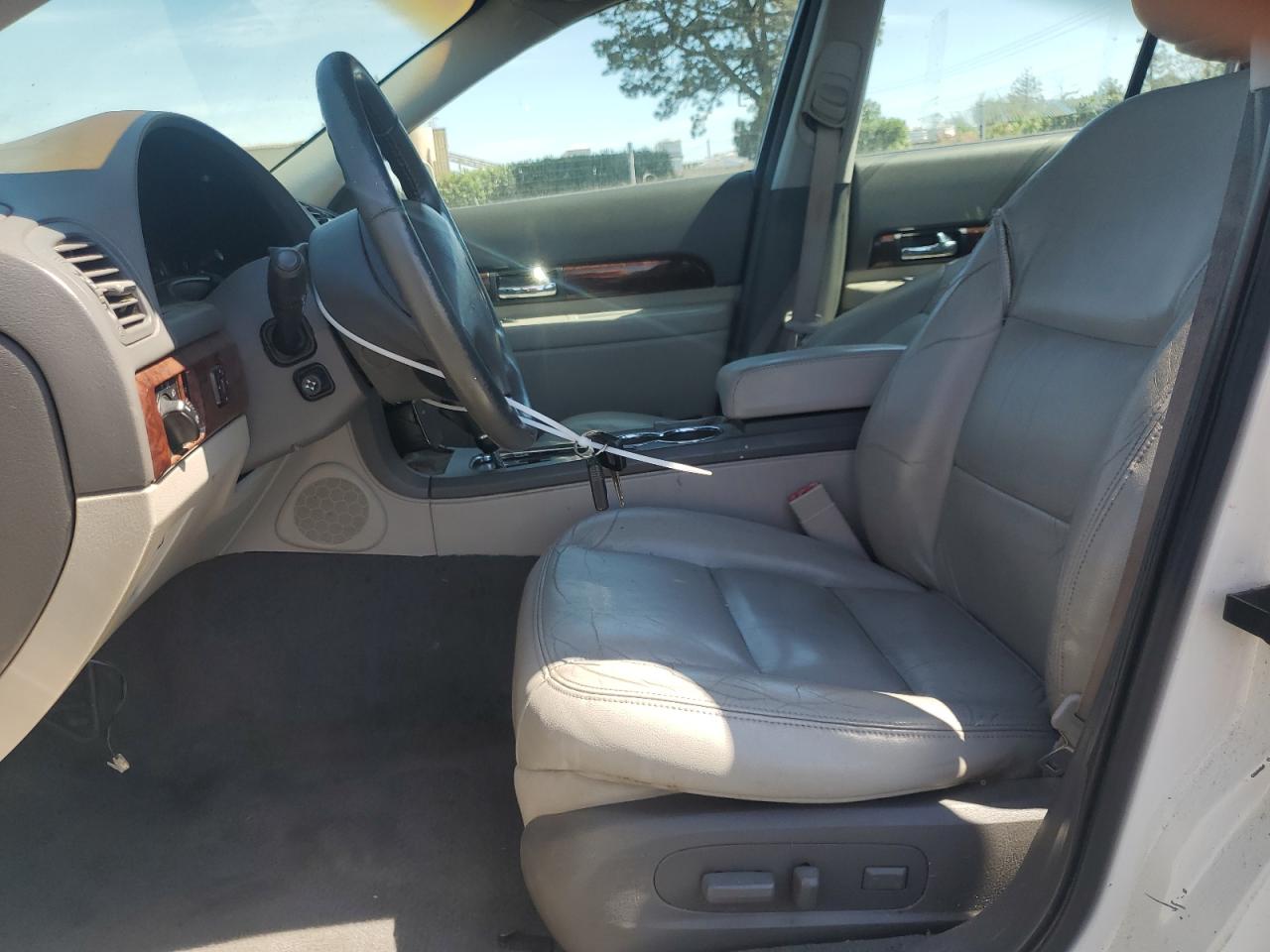 2001 Lincoln Ls VIN: 1LNHM86S01Y600823 Lot: 60454825