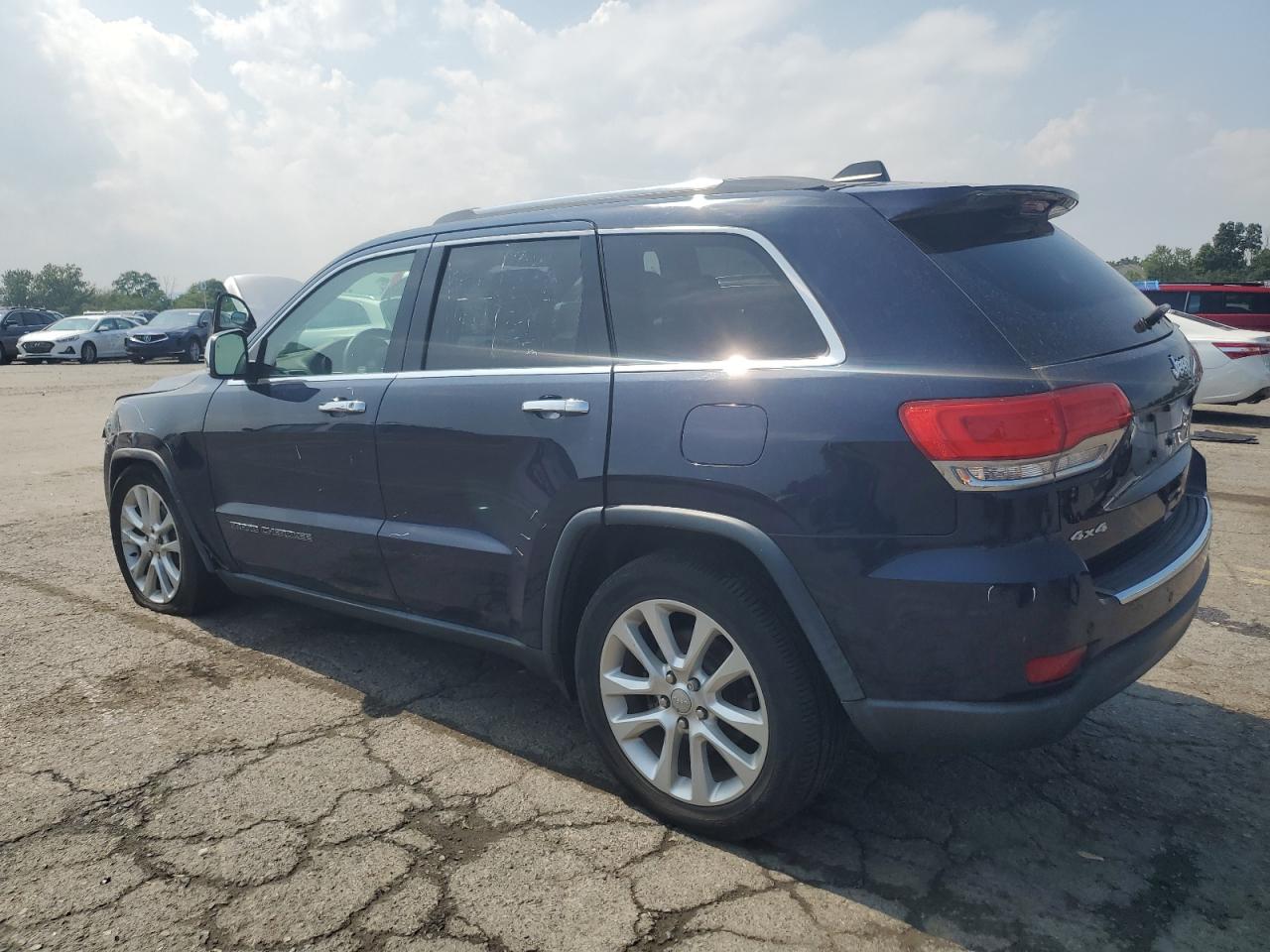 JEEP GRAND CHER 2017 VIN 1C4RJFBG8HC879484 photo 2