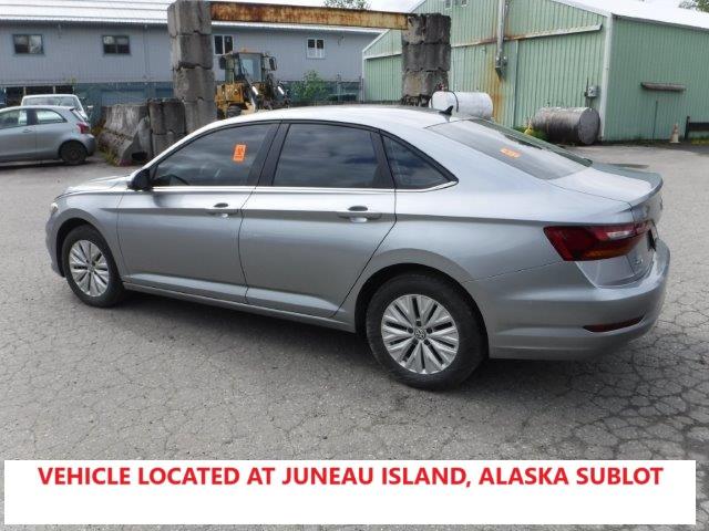  VOLKSWAGEN JETTA 2019 Srebrny