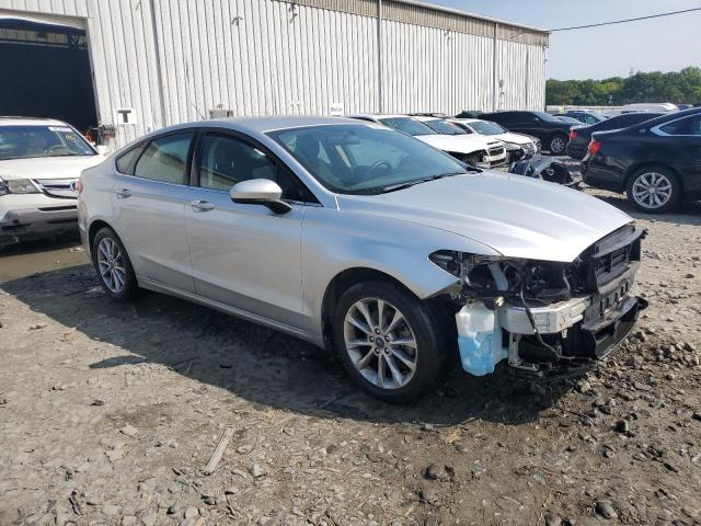  FORD FUSION 2017 Srebrny