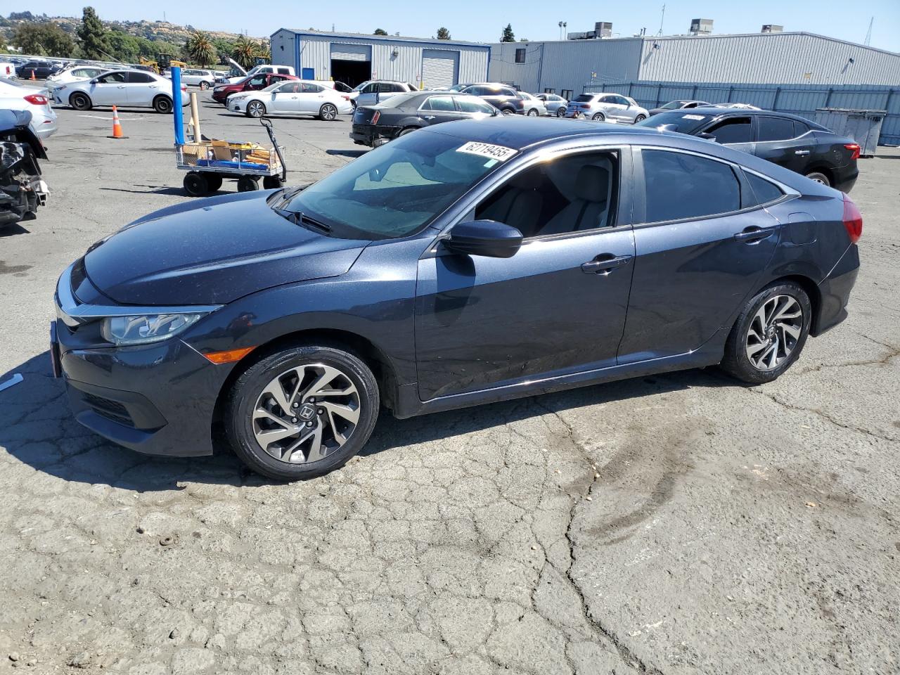 HONDA CIVIC 2018 2HGFC2F76JH524303