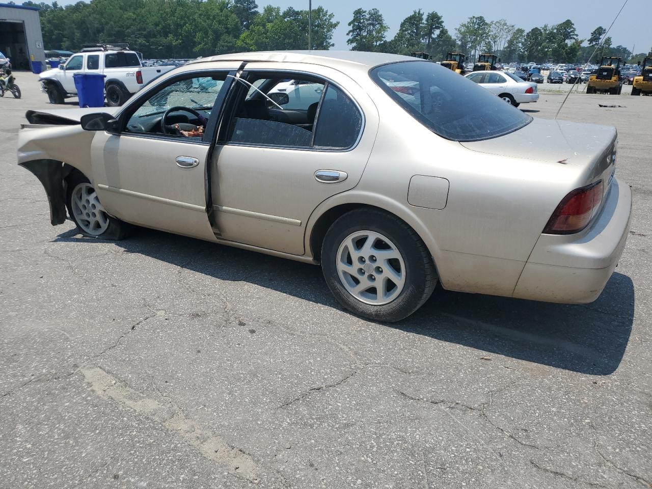 NISSAN MAXIMA 1997 VIN JN1CA21D0VT853868 фото 2