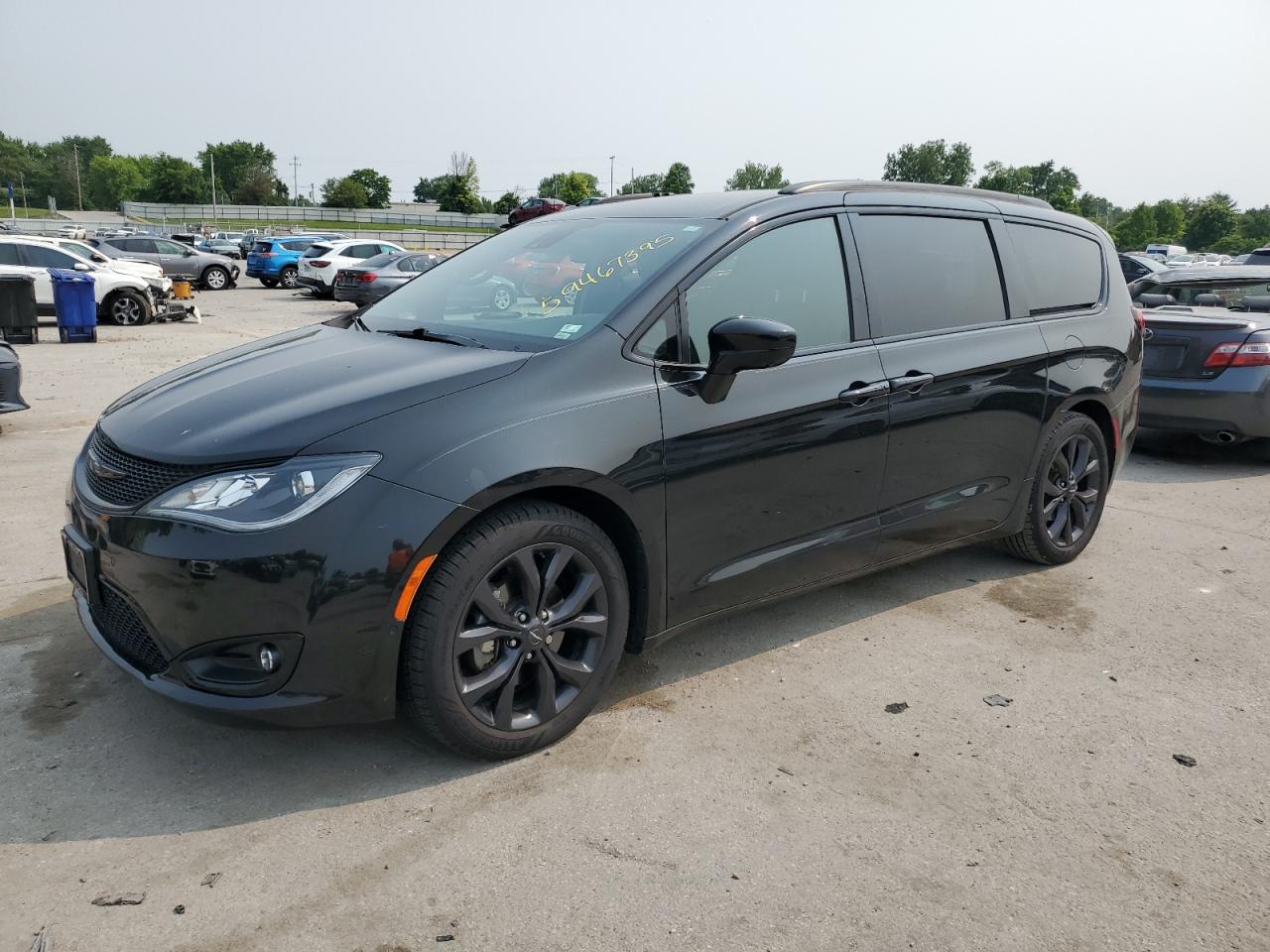 2018 Chrysler Pacifica Touring L იყიდება Bridgeton-ში, MO - Hail
