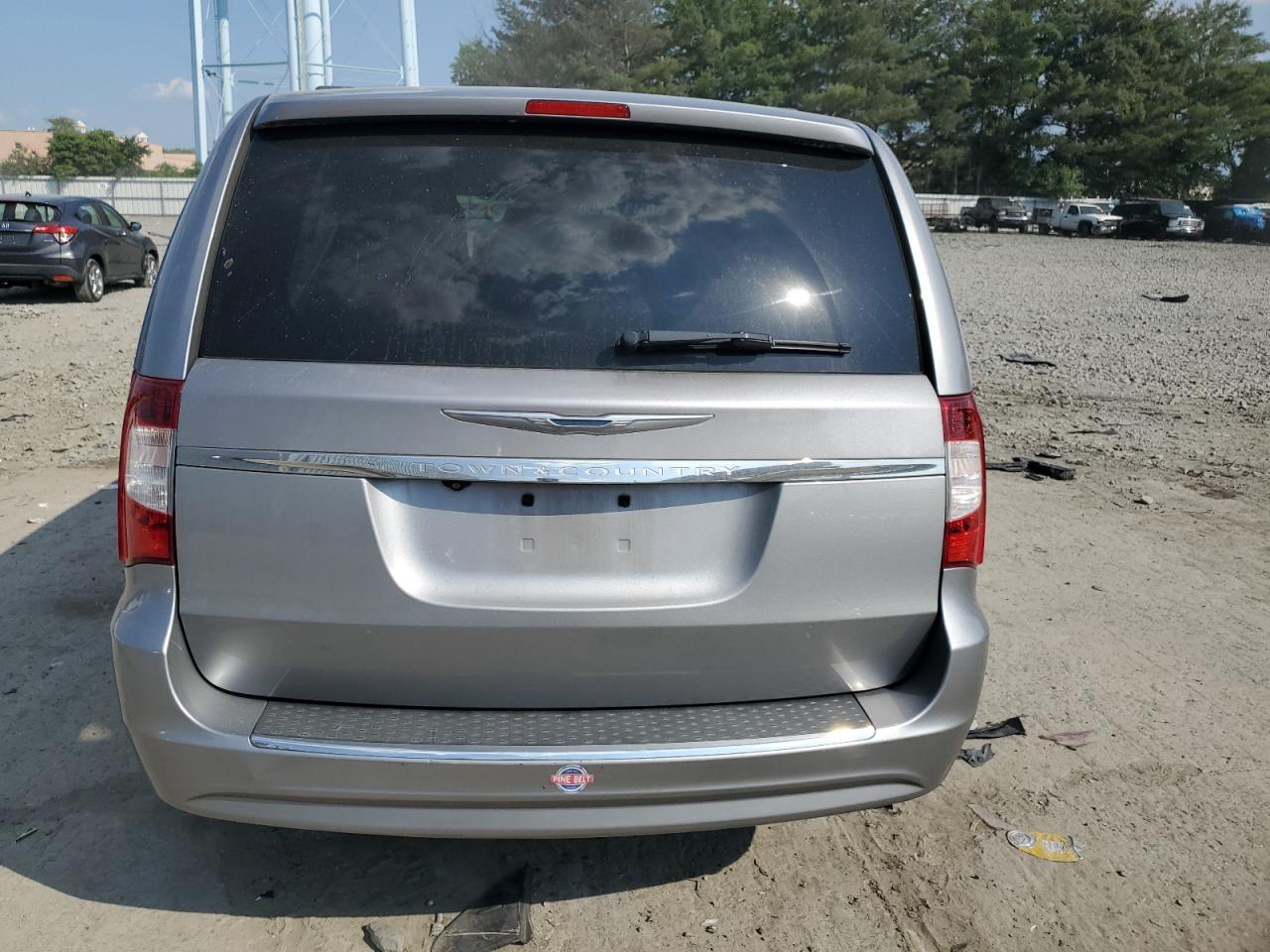 2013 Chrysler Town & Country Touring VIN: 2C4RC1BG4DR665249 Lot: 62498565