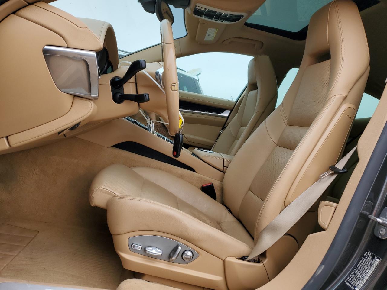 2015 Porsche Panamera Se Hybrid VIN: WP0AD2A73FL040550 Lot: 60873135