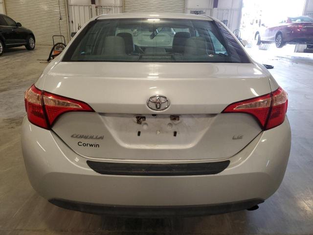 TOYOTA COROLLA 2017 Серебристый