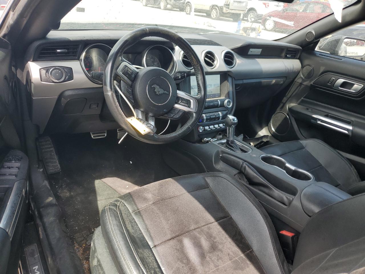 2022 Ford Mustang VIN: 1FATP8UH8N5118871 Lot: 62745435