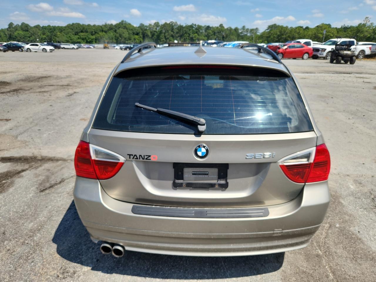 2008 BMW 328 It VIN: WBAVS13518FX16635 Lot: 62192845