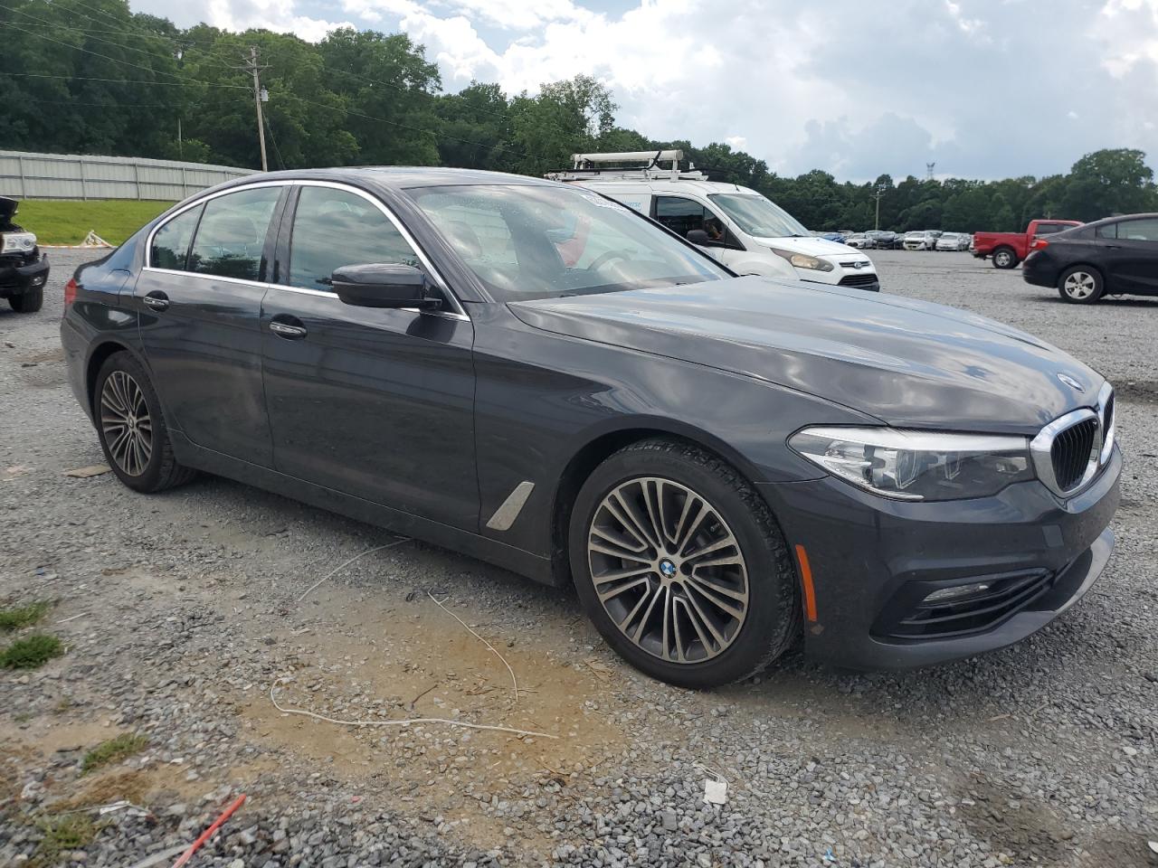 Фото: WBAJA7C33HG906322 - 4