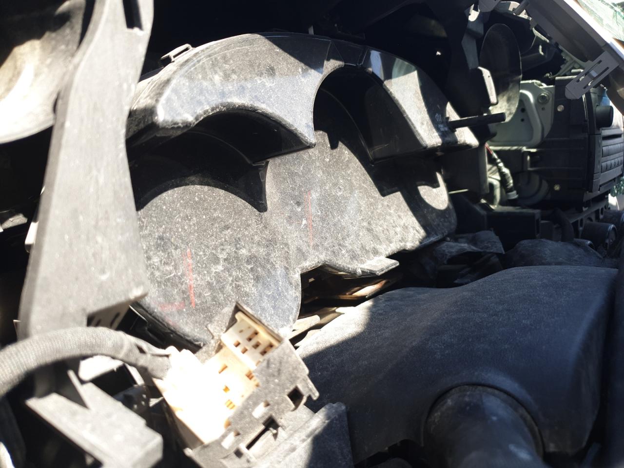 2010 Pontiac Vibe VIN: 402347 Lot: 55867375