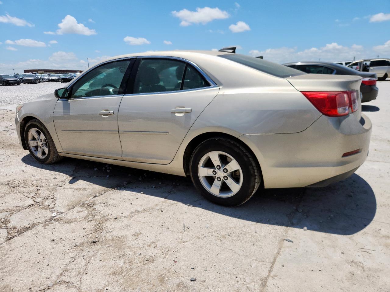 CHEVROLET MALIBU 2015 VIN 1G11B5SL3FF297427 фото 2