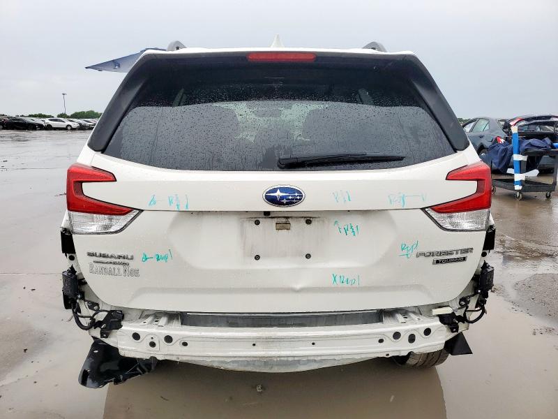  SUBARU FORESTER 2019 Белый