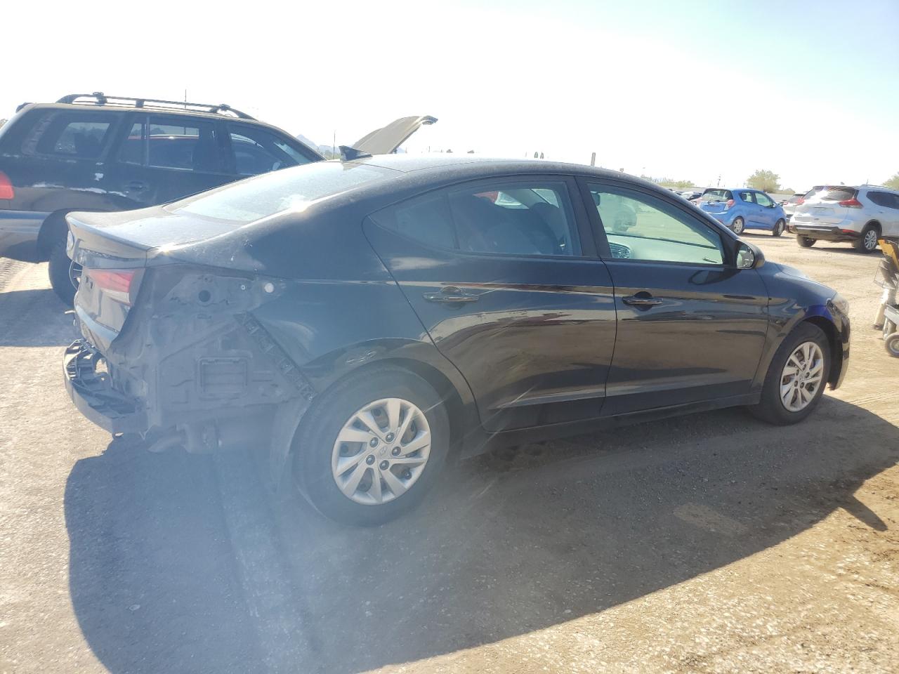 HYUNDAI ELANTRA 2017 VIN KMHD74LF8HU422229 zdjęcie 3