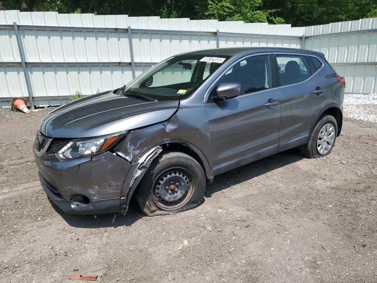 2019 Nissan Rogue Sport S იყიდება Center Rutland-ში, VT - Front End