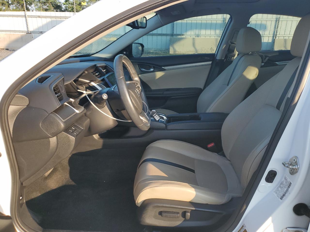 2HGFC1F98JH645717 HONDA CIVIC 2018