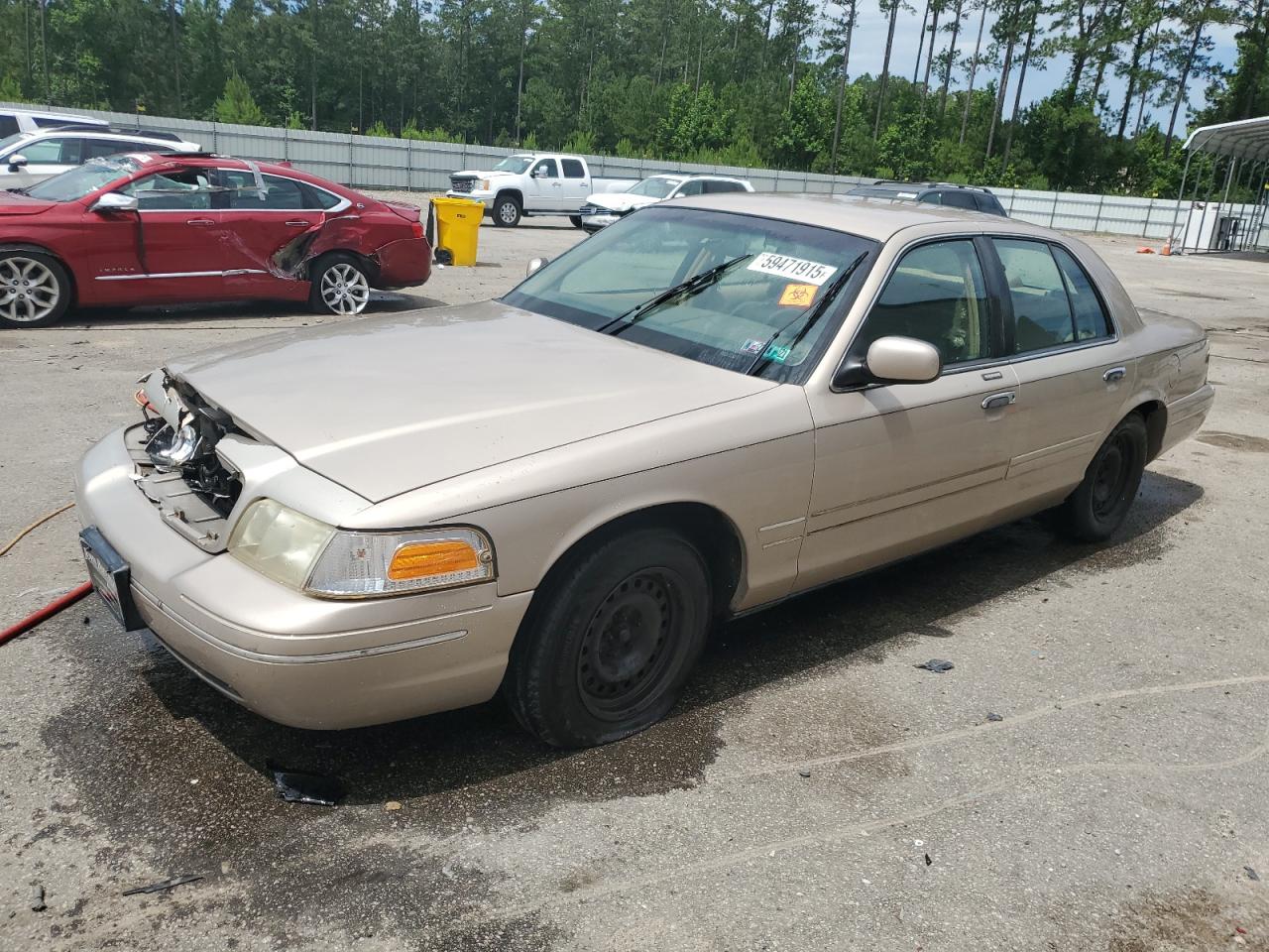 Harleyville, SC에서 판매 중인 1998 Ford Crown Victoria - Front End