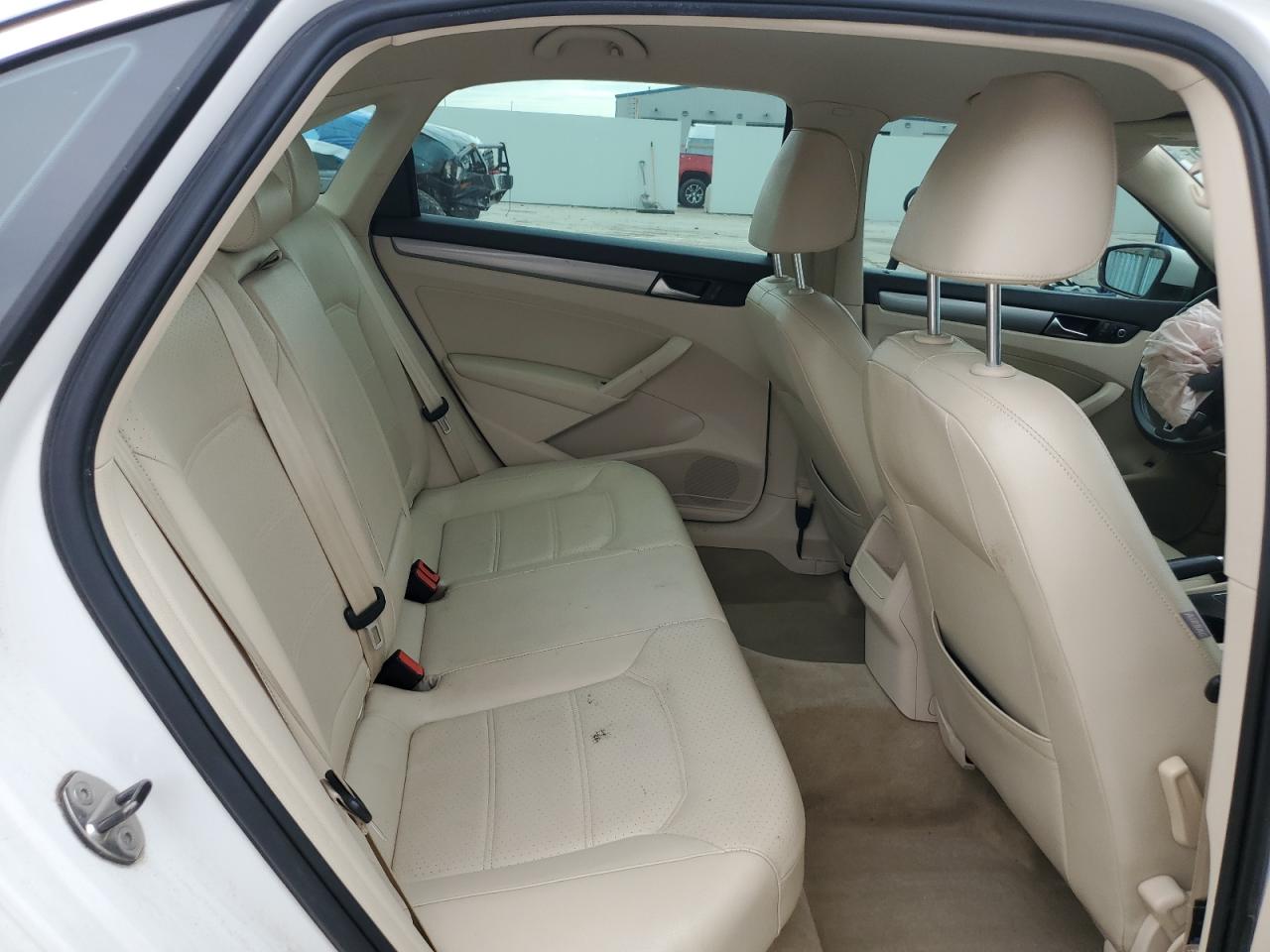 2014 Volkswagen Passat S VIN: 1VWAS7A31EC026092 Lot: 61245505