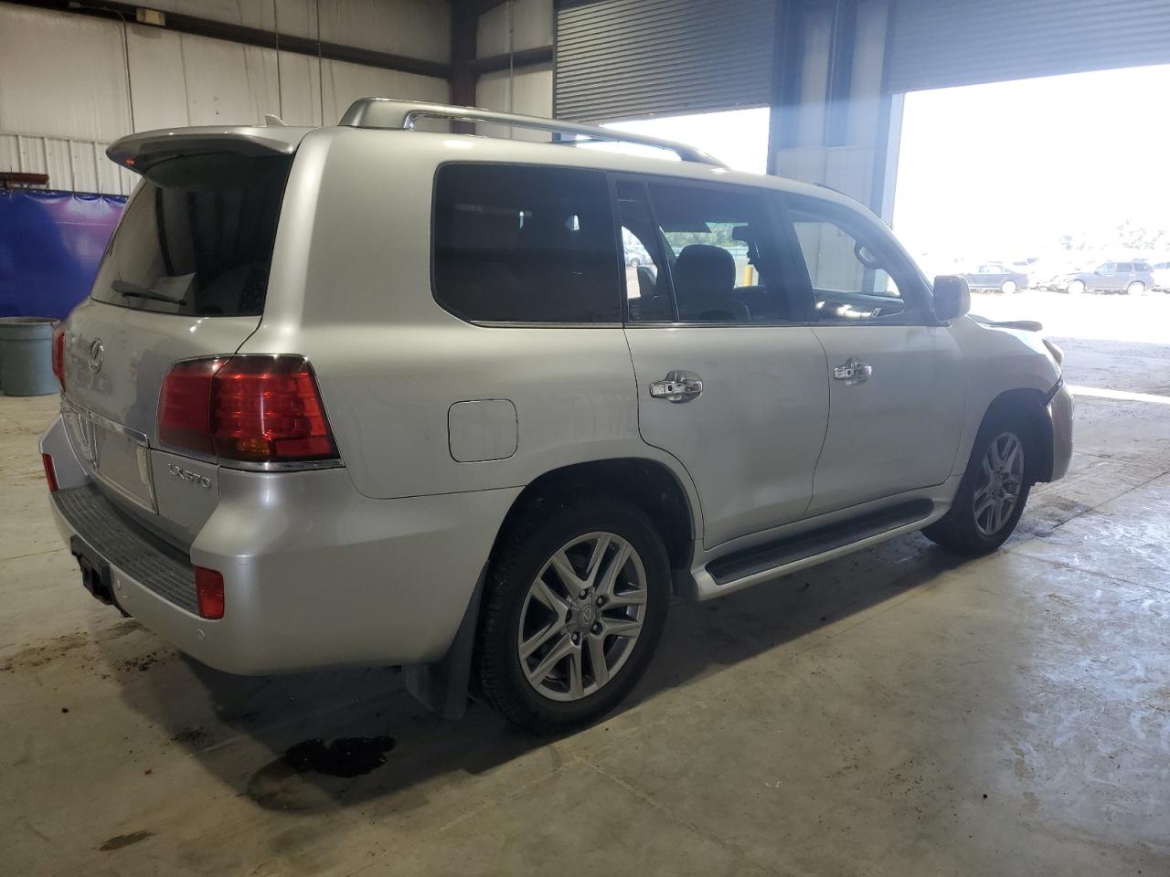 LEXUS LX570 2010 VIN JTJHY7AX6A4035049 zdjęcie 3