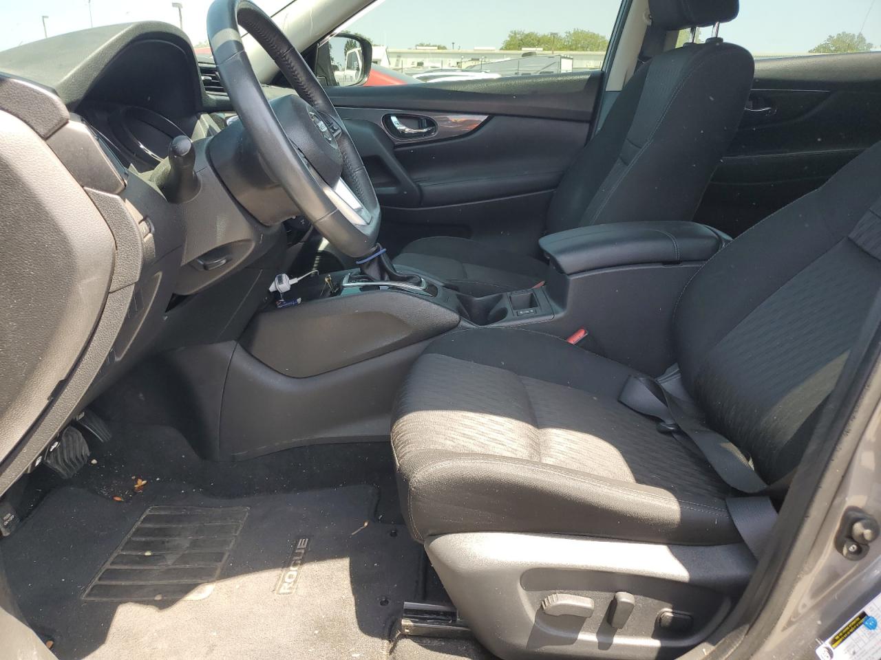 2017 Nissan Rogue S VIN: KNMAT2MT6HP608832 Lot: 58658225