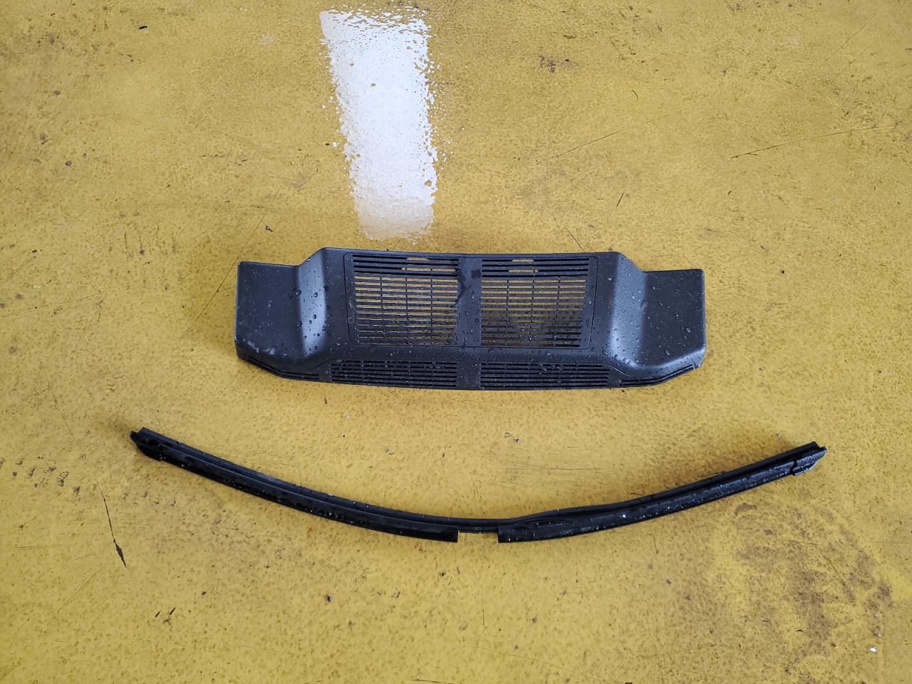 2024 Land Rover Defender 110 S VIN: SALEJ7EX4R2285474 Lot: 61129385