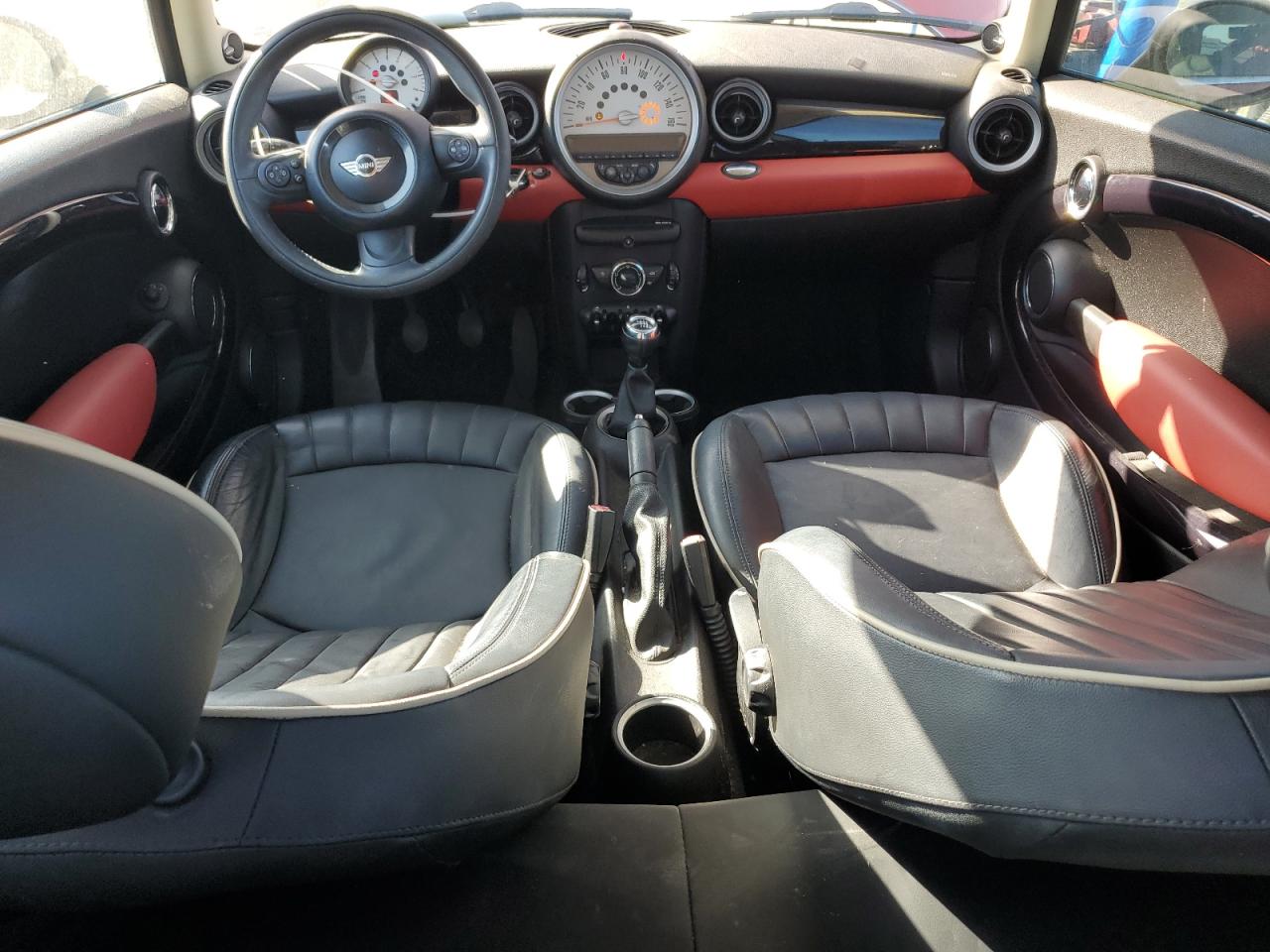 2011 Mini Cooper VIN: WMWSU3C58BT183765 Lot: 63061405