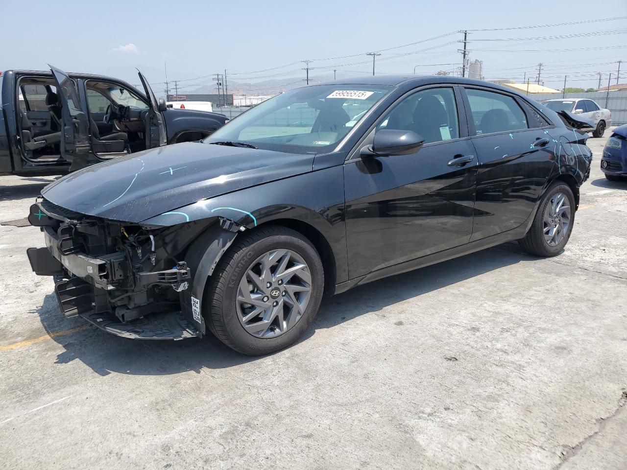 2024 Hyundai Elantra Blue for Sale in Sun Valley, CA - Front End