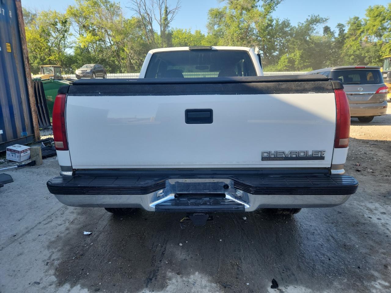 1998 Chevrolet Gmt-400 K1500 VIN: 2GCEK19M8W1230250 Lot: 61401975