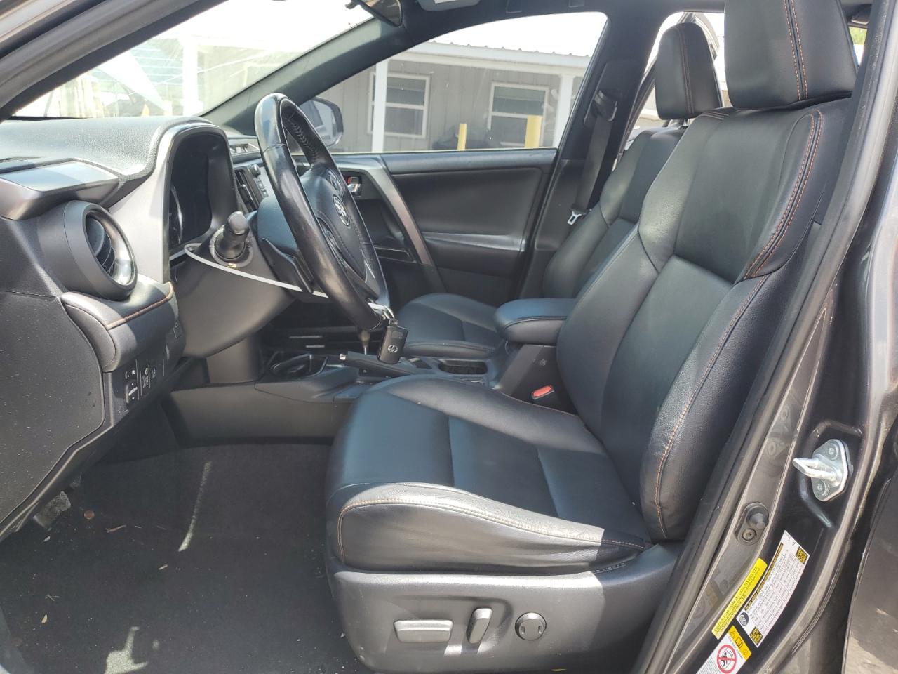 2017 Toyota Rav4 Se VIN: JTMNFREVXHJ701115 Lot: 60883285