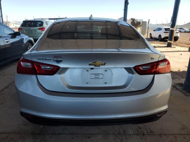  CHEVROLET MALIBU 2017 Srebrny