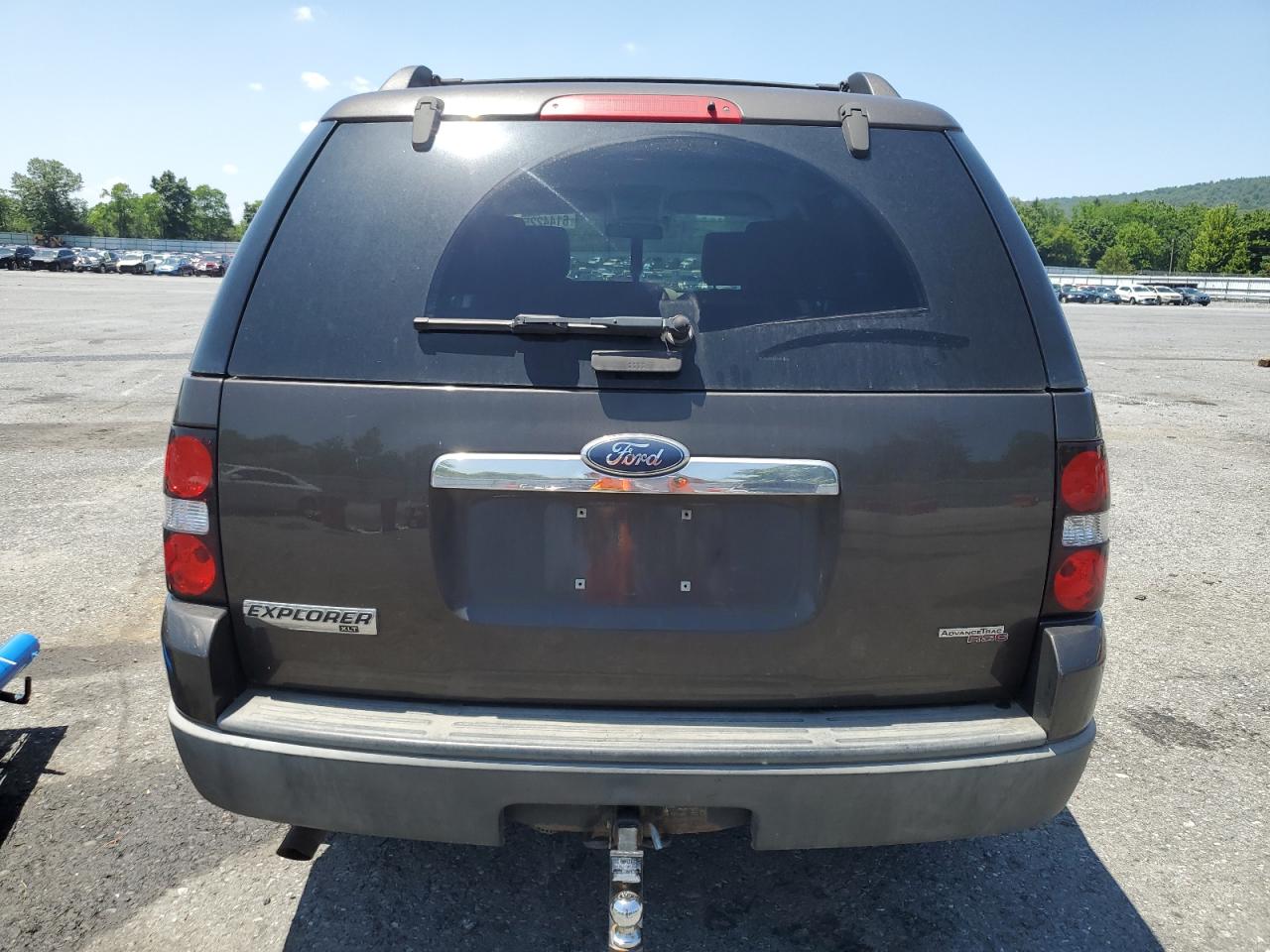 2007 Ford Explorer Xlt VIN: 1FMEU73857UB57638 Lot: 61442255