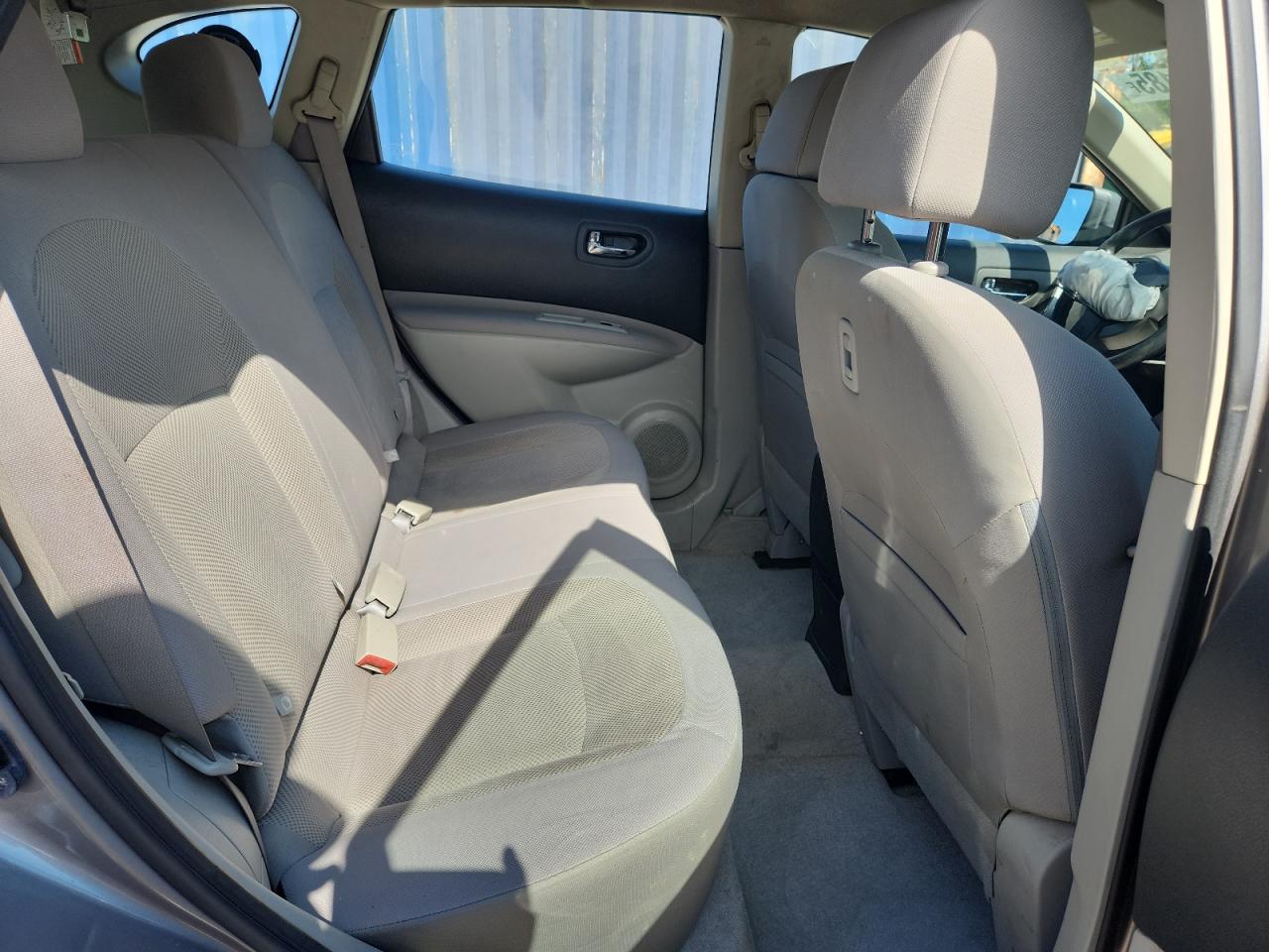 2015 Nissan Rogue Select S VIN: JN8AS5MV5FW261961 Lot: 63112185