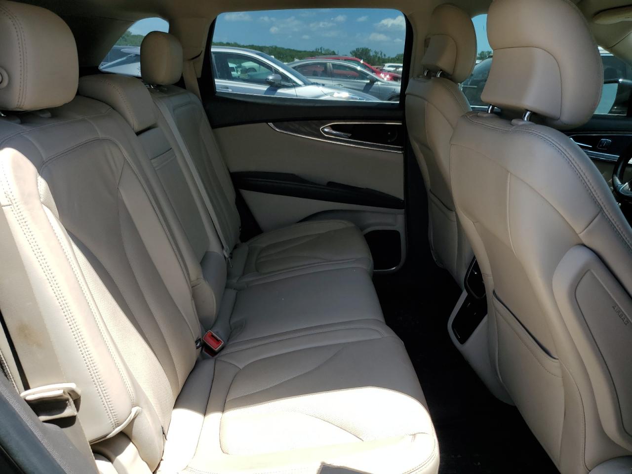2017 Lincoln Mkx Reserve VIN: 2LMPJ8LPXHBL15627 Lot: 62421055