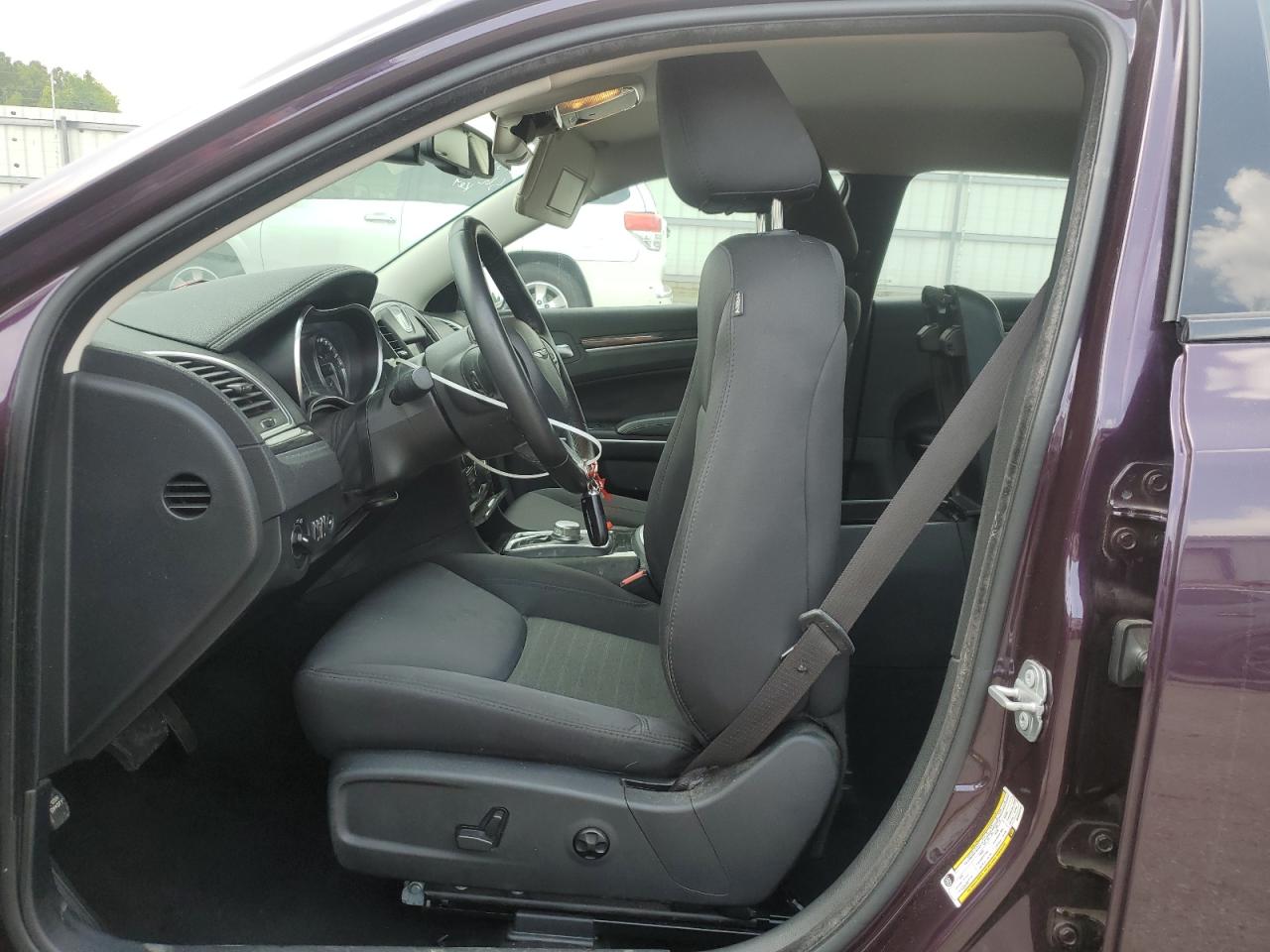 2021 Chrysler 300 Touring VIN: 2C3CCAAG5MH525745 Lot: 62419655