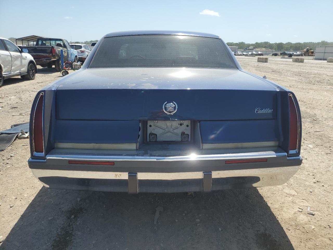 1994 Cadillac Fleetwood Base VIN: 1G6DW52P4RR713955 Lot: 61852175