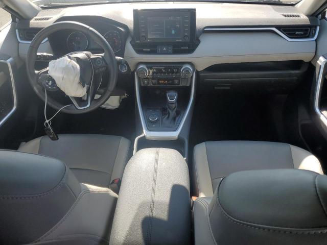 TOYOTA RAV4 2021 Серебристый